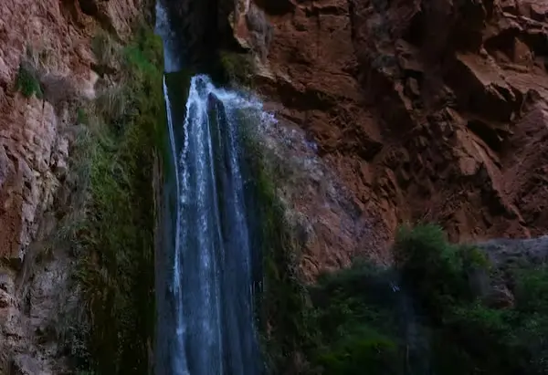 Perolniyoc Waterfall Hike