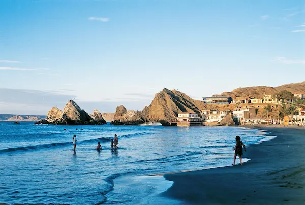 The balance between relaxation and adventure, peach beach organos piura 