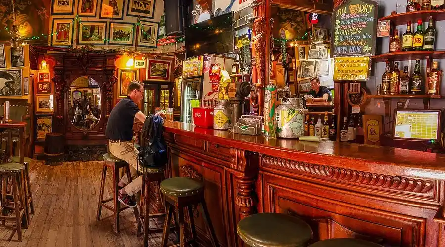 Paddy’s Irish Pub