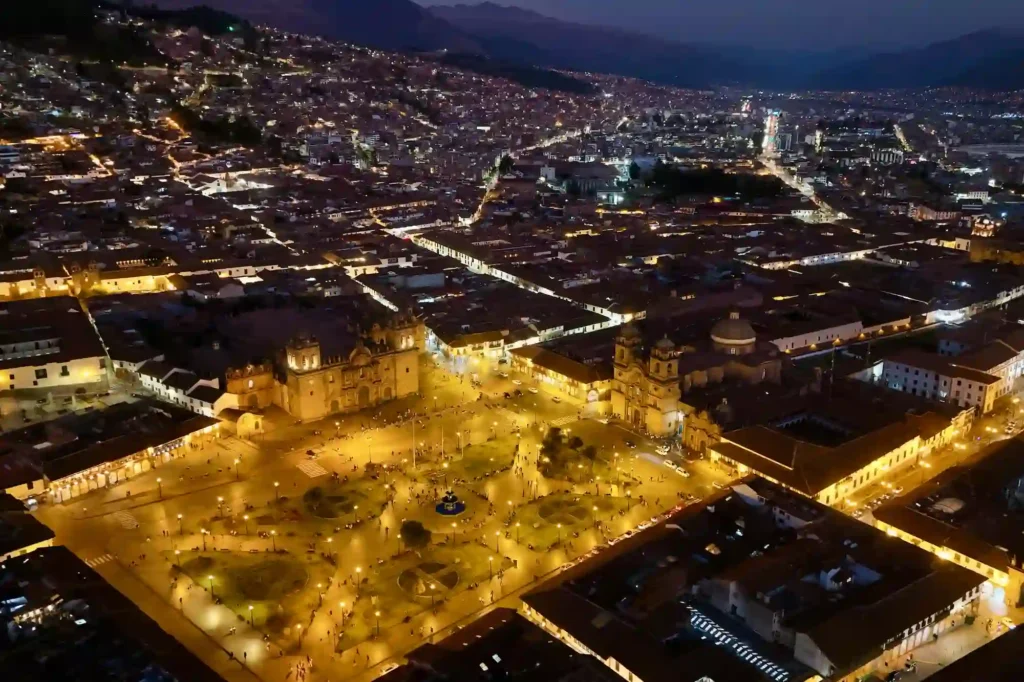 What makes Cusco's nightlife special